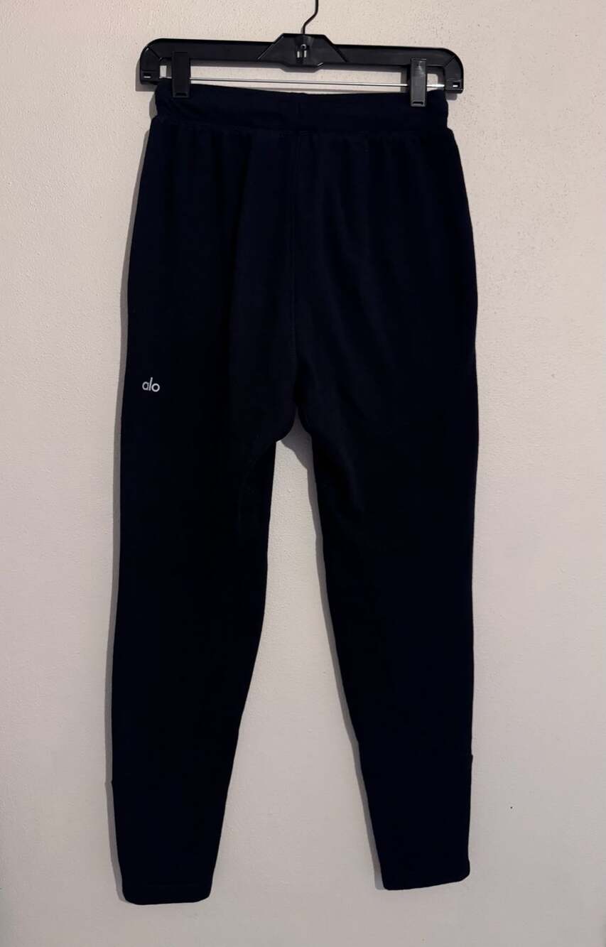 Alo Yoga Black Fleece Jogger Sweatpants with Drawstring and Logo